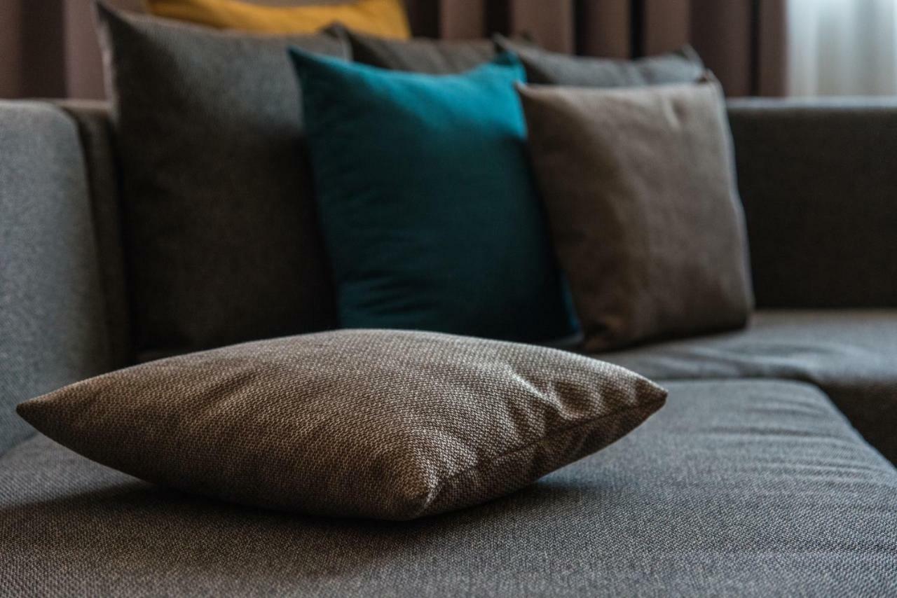 The Boutique Hotel: Square Convenience