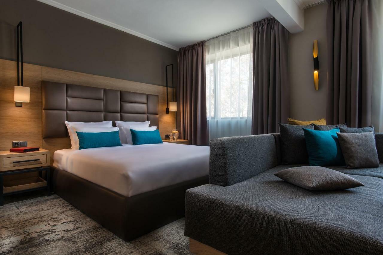 Hotel The Boutique Hotel: Square Convenience